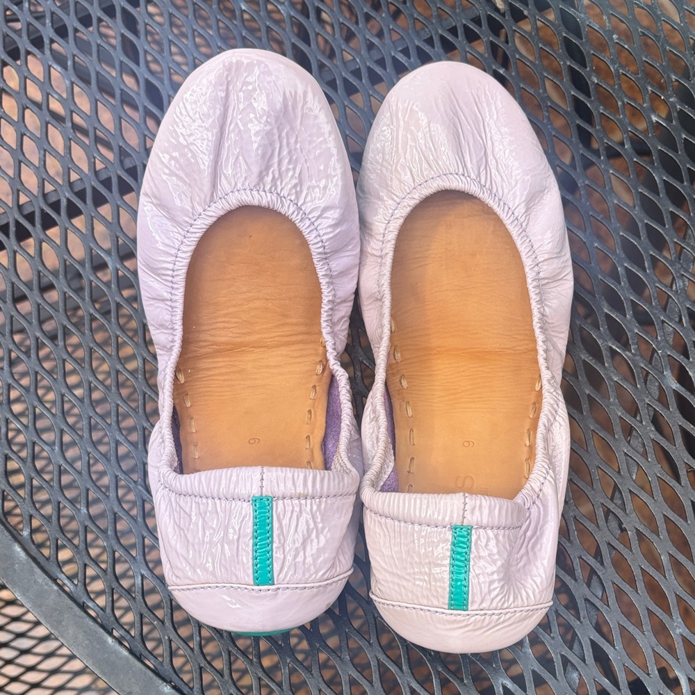 Tieks lavender Ballet Flats with Green Soles